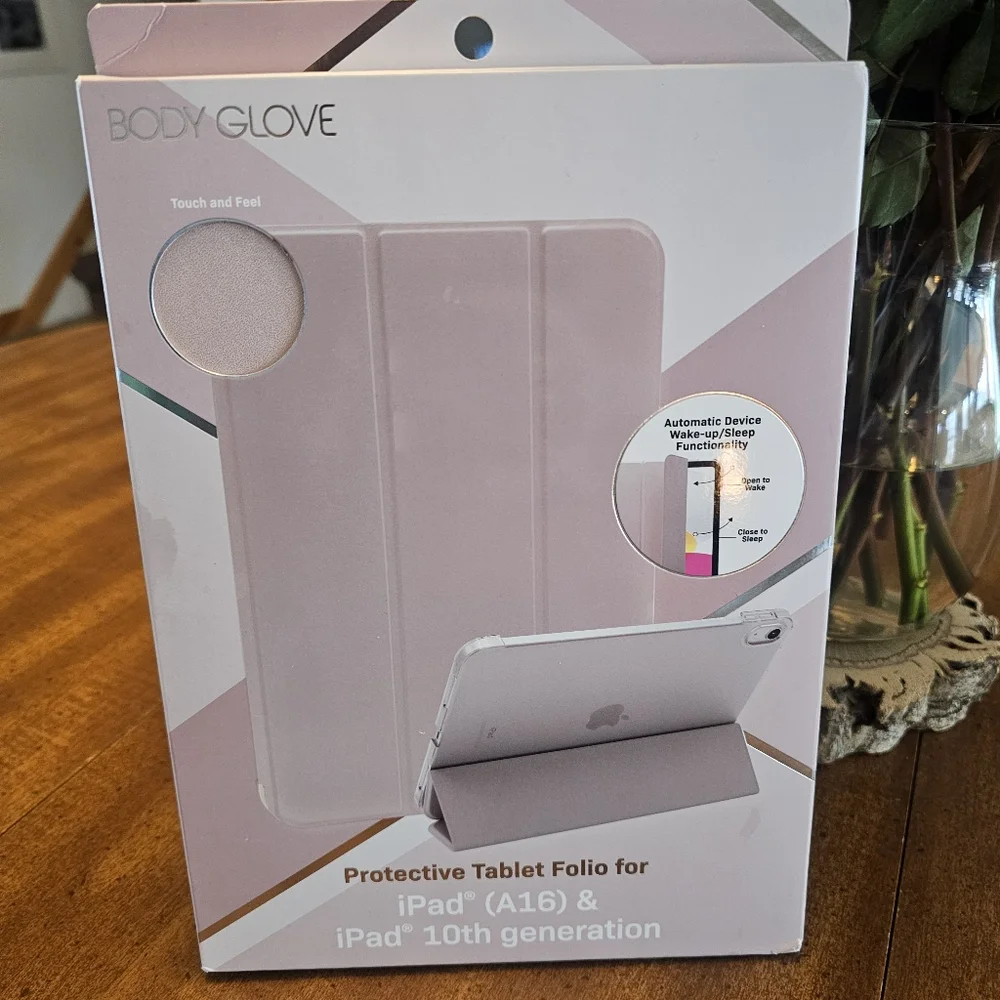 NWT Body Glove iPad Folio Case